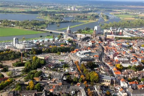 a popular shopping outlet town in Netherlands .